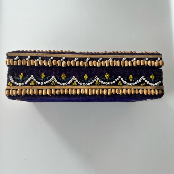 Vintage Blue Trinket Box Art Bead Work Handcrafted - Picture 6 of 9